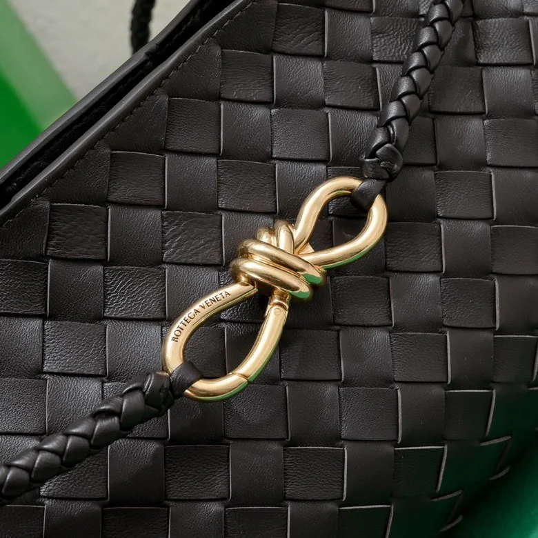 Original Bottega Veneta Top Handle Bags 51813