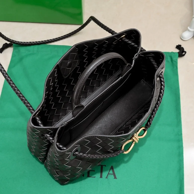 Original Bottega Veneta Top Handle Bags 51813