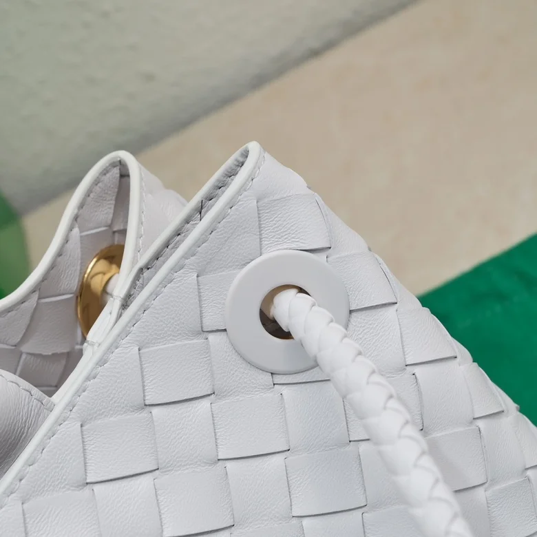 Bottega Veneta Top Handle Bags Effortless 51841