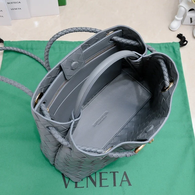 Neat Bottega Veneta Top Handle Bags 51807