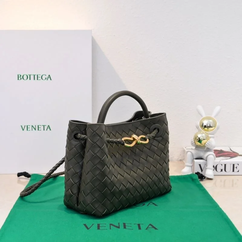 Sleek Bottega Veneta Top Handle Bags 51787