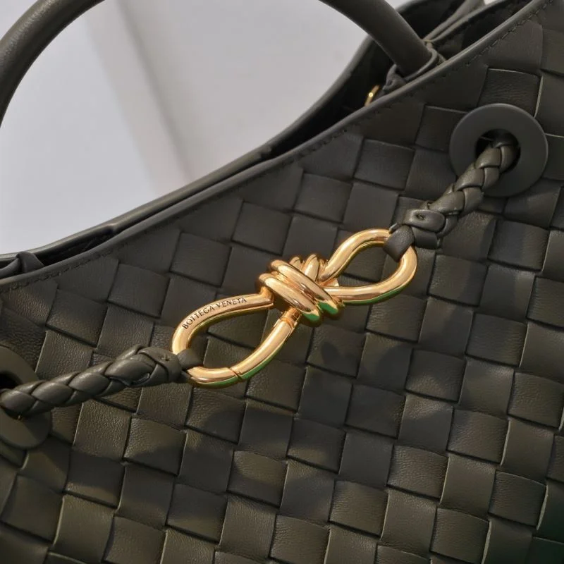 Sleek Bottega Veneta Top Handle Bags 51787