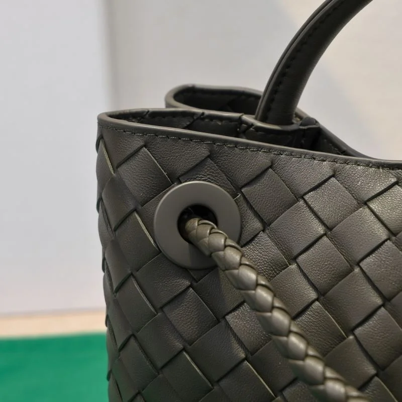 Sleek Bottega Veneta Top Handle Bags 51787