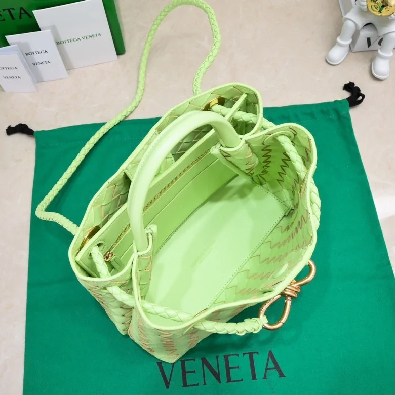 Compact Bottega Veneta Top Handle Bags 51793