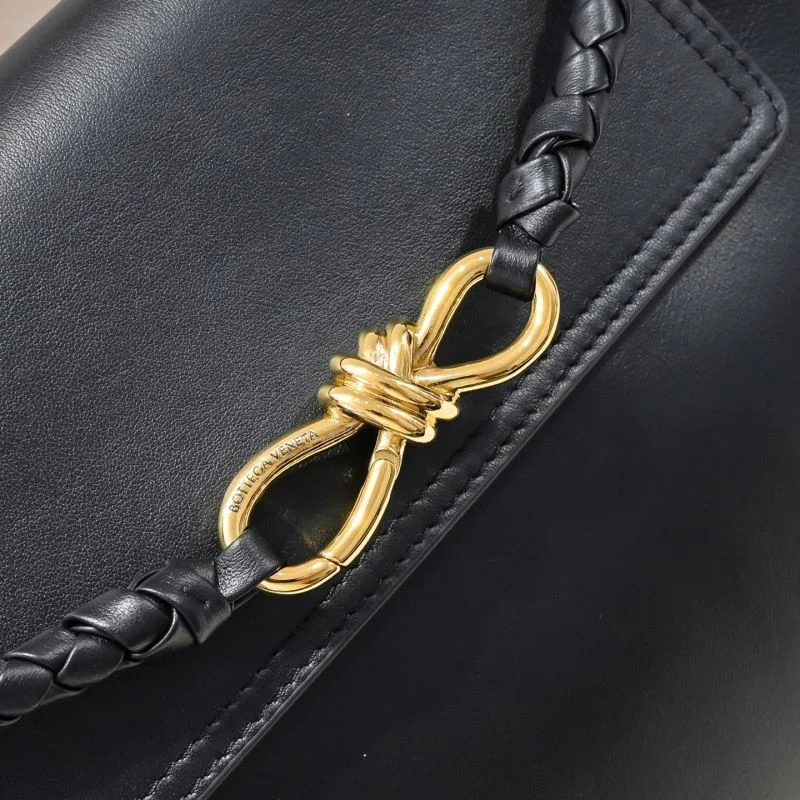 Effortless Bottega Veneta Top Handle Bags 51788