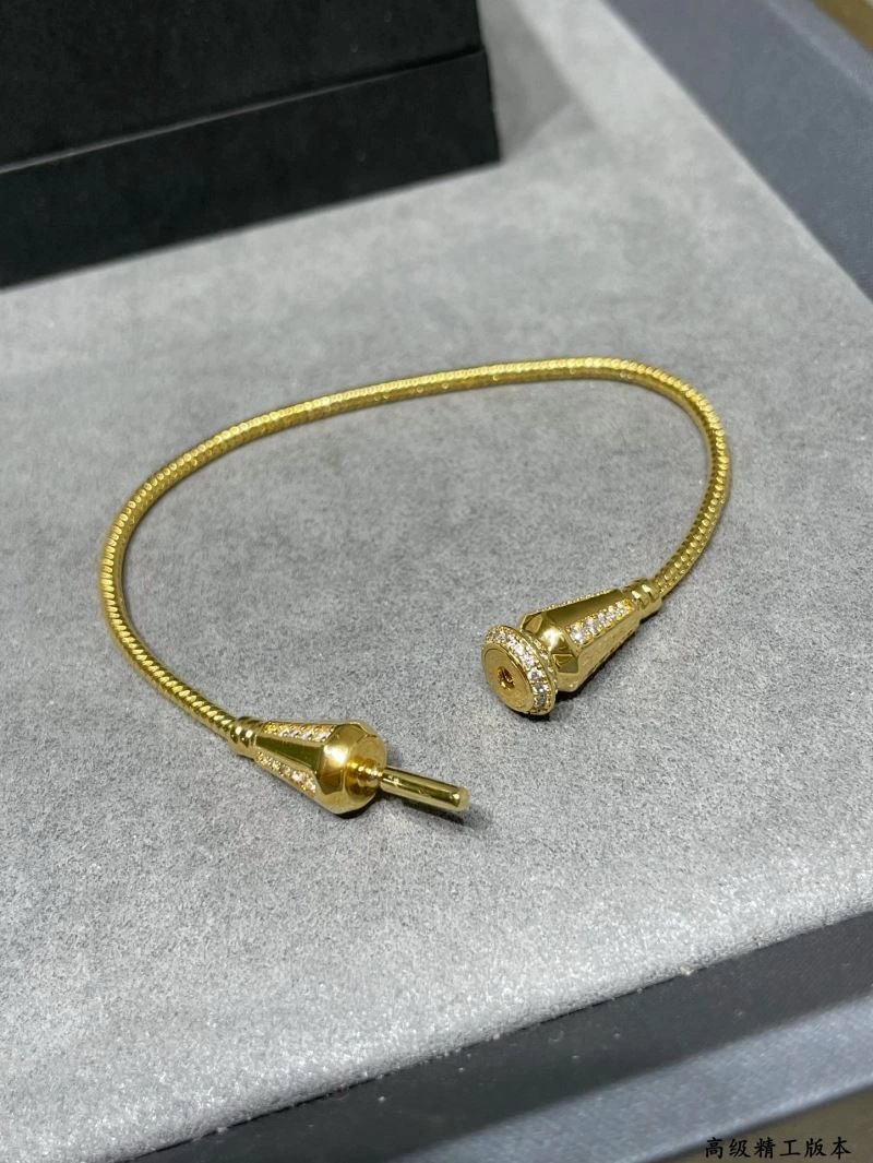 Bold Boucheron Bracelets 214384