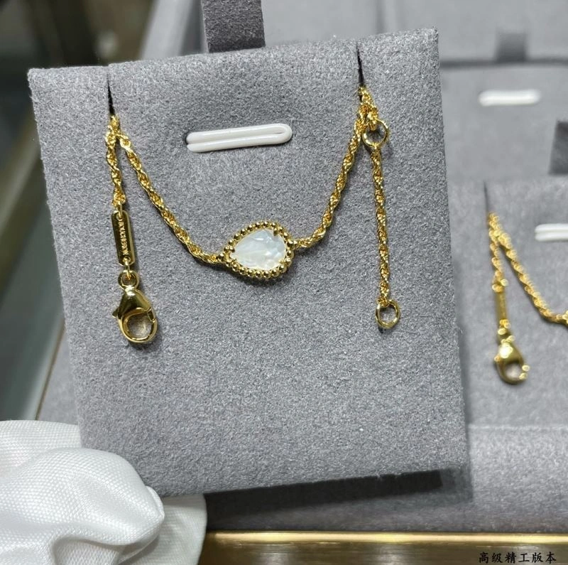 Boucheron Bracelets Attractive 212437