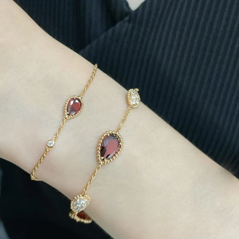 Colorful Boucheron Bracelets 210877