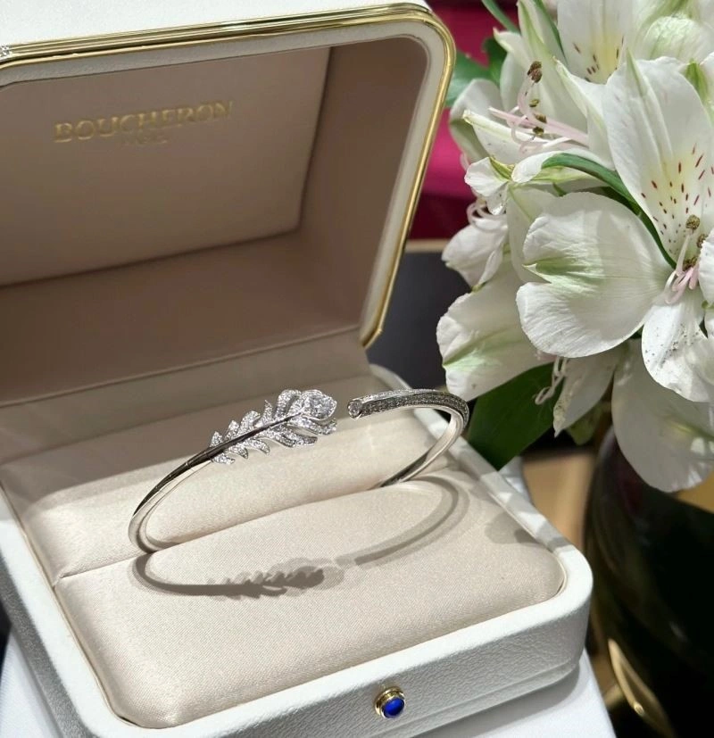 Sophisticated Boucheron Bracelets 210154
