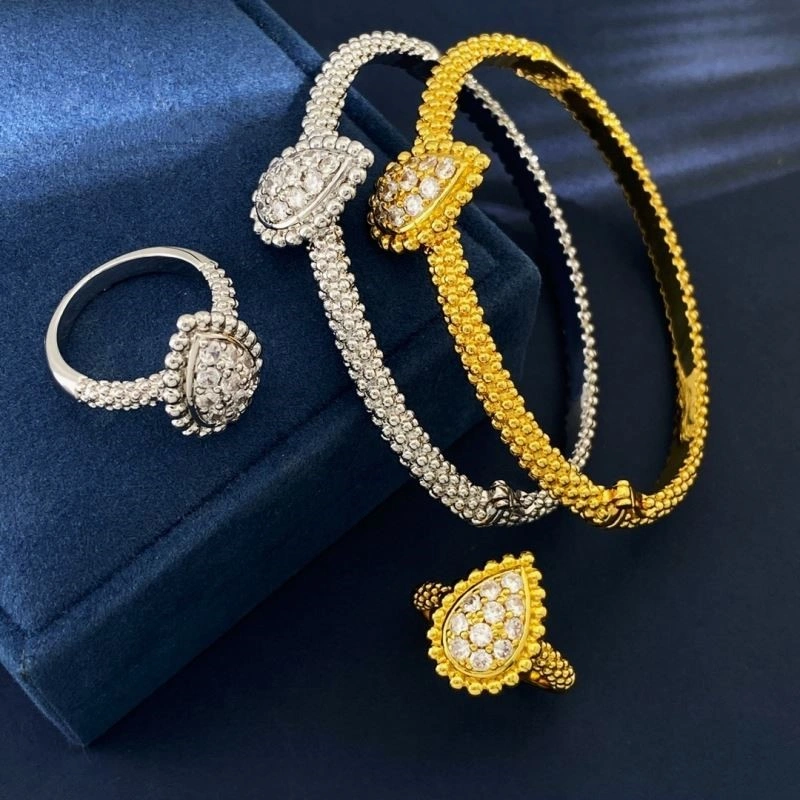 Boucheron Bracelets UrbanChic 210149