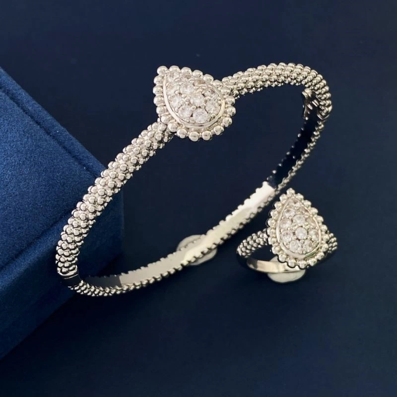Boucheron Bracelets UrbanChic 210149