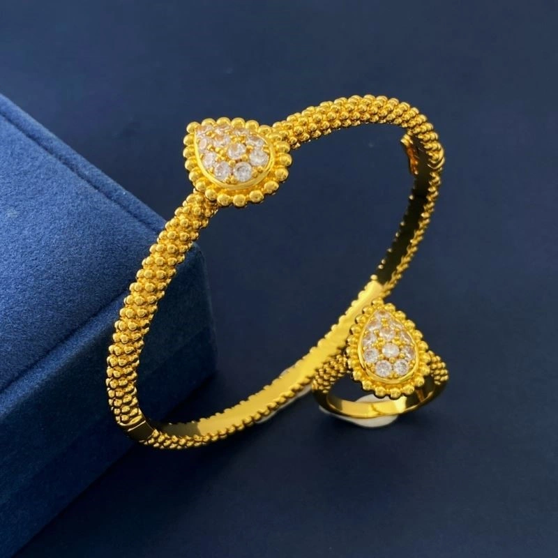 Boucheron Bracelets UrbanChic 210149