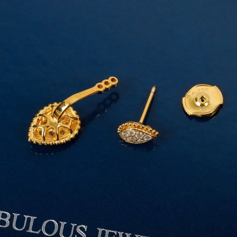 Functional Boucheron Earrings 213554