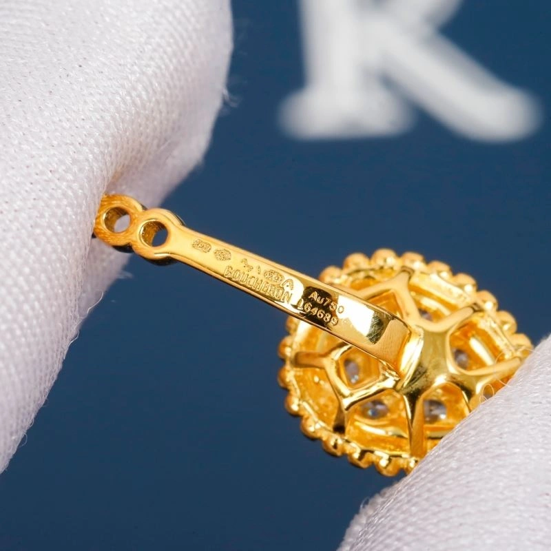 Functional Boucheron Earrings 213554