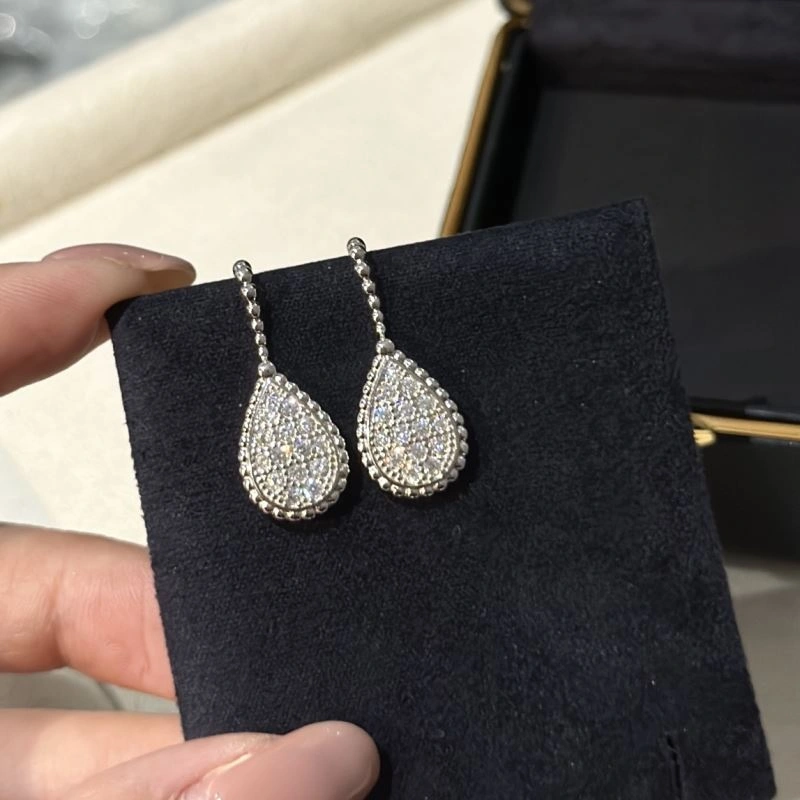 Flexible Boucheron Earrings 214359