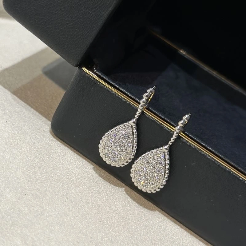 Flexible Boucheron Earrings 214359