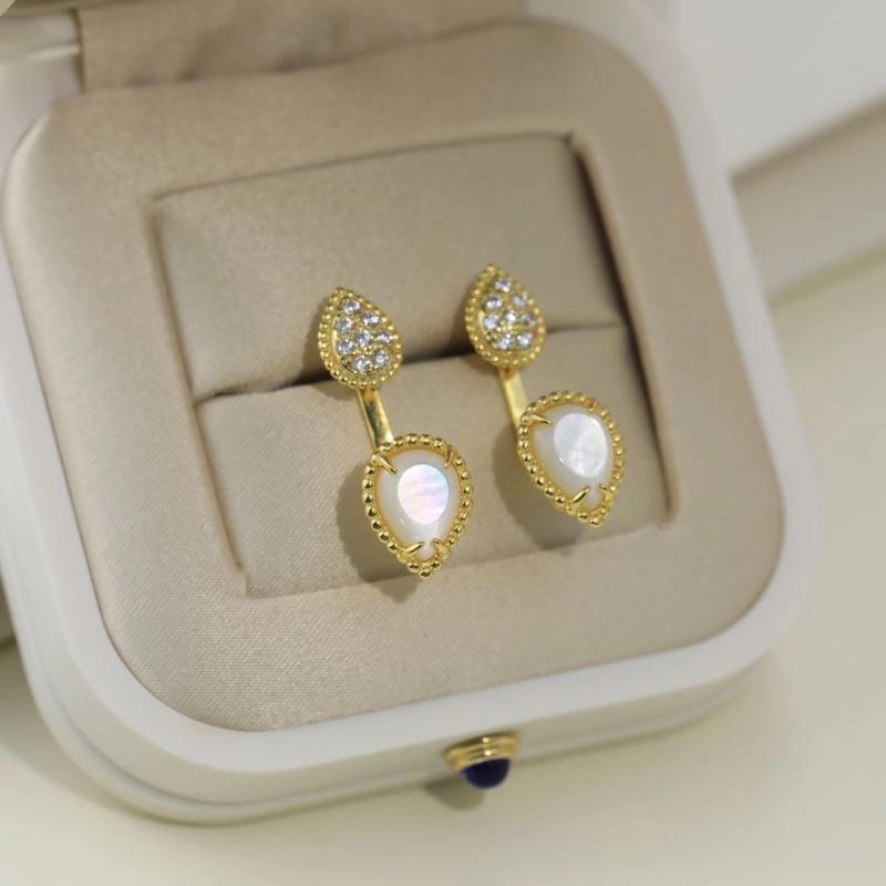 Boucheron Earrings Effortless 214358