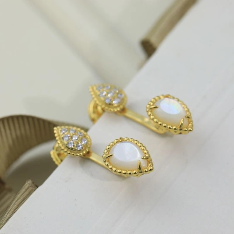 Boucheron Earrings Effortless 214358