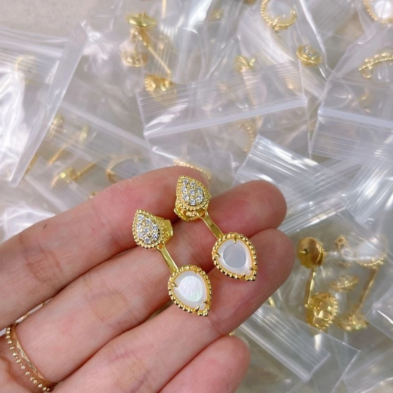 Boucheron Earrings Effortless 214358