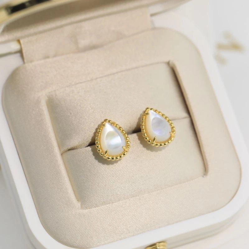 Boucheron Earrings Soft 214355