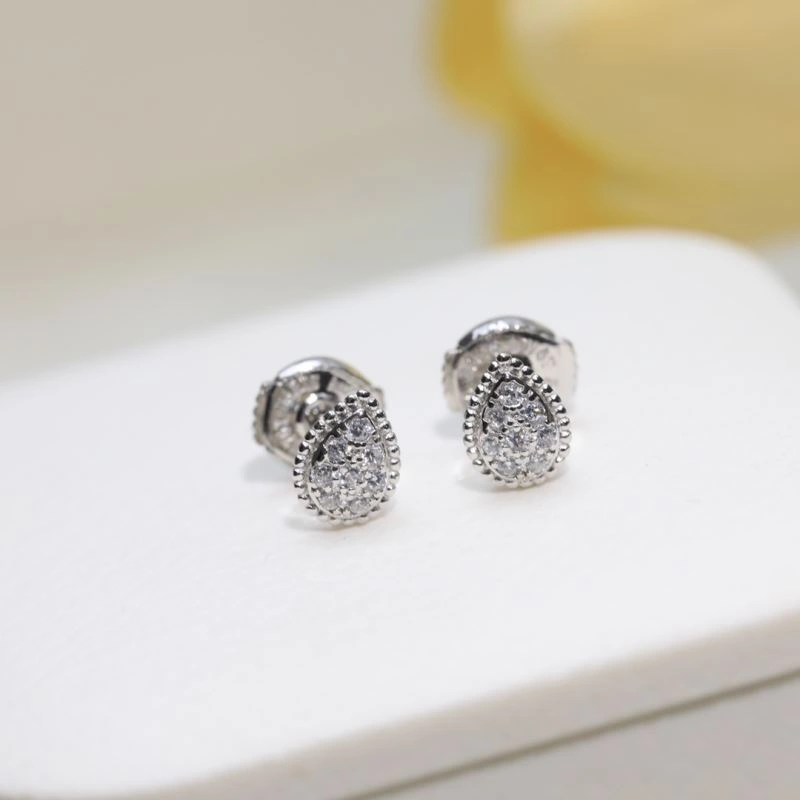 Unique Boucheron Earrings 214353