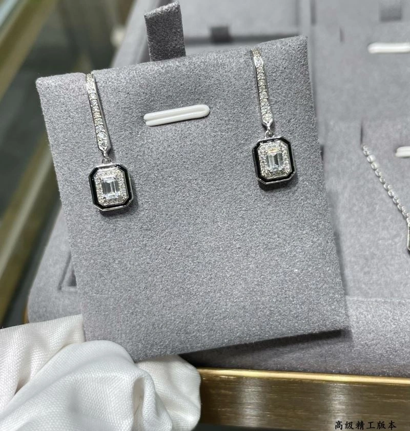 Boucheron Earrings EasyCare 212411