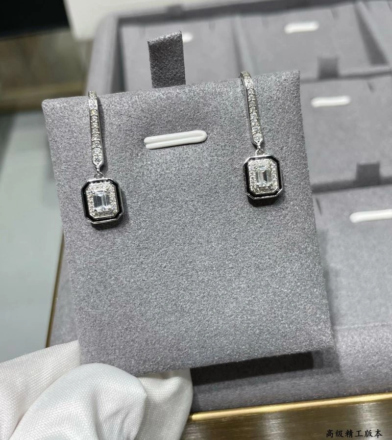 Boucheron Earrings EasyCare 212411
