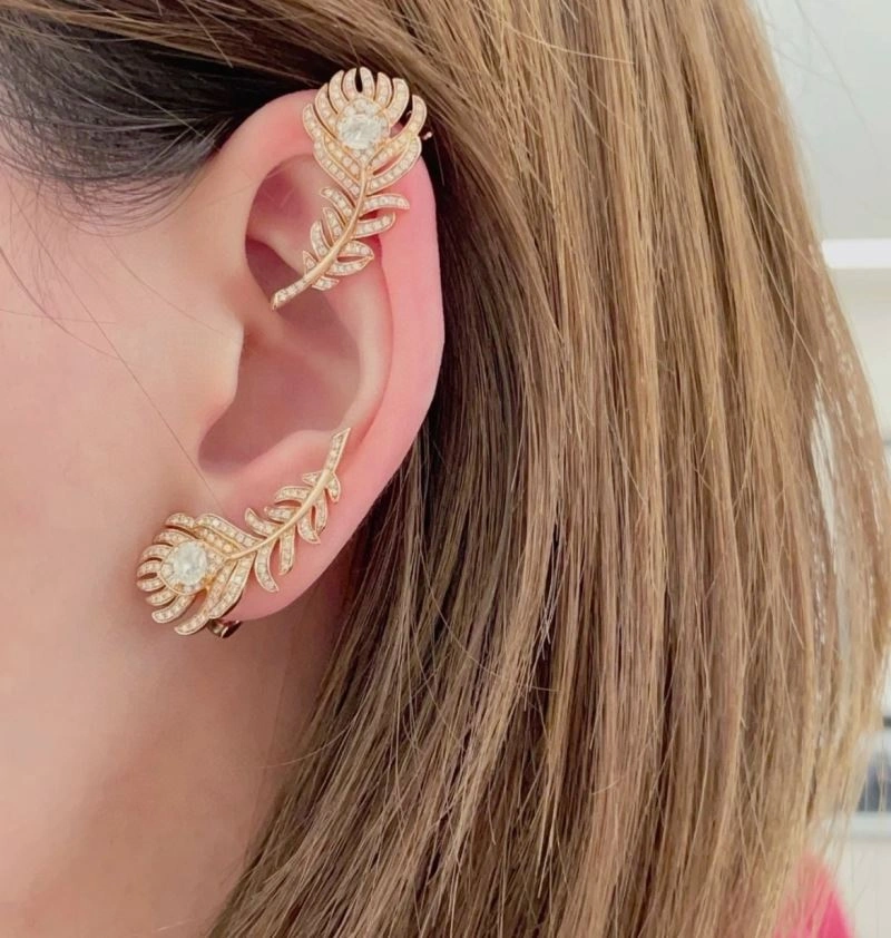 Boucheron Earrings Contemporary 212479