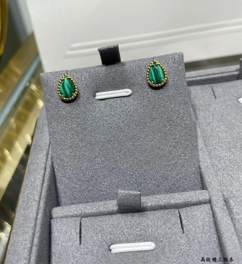 Boucheron Earrings Sporty 212422