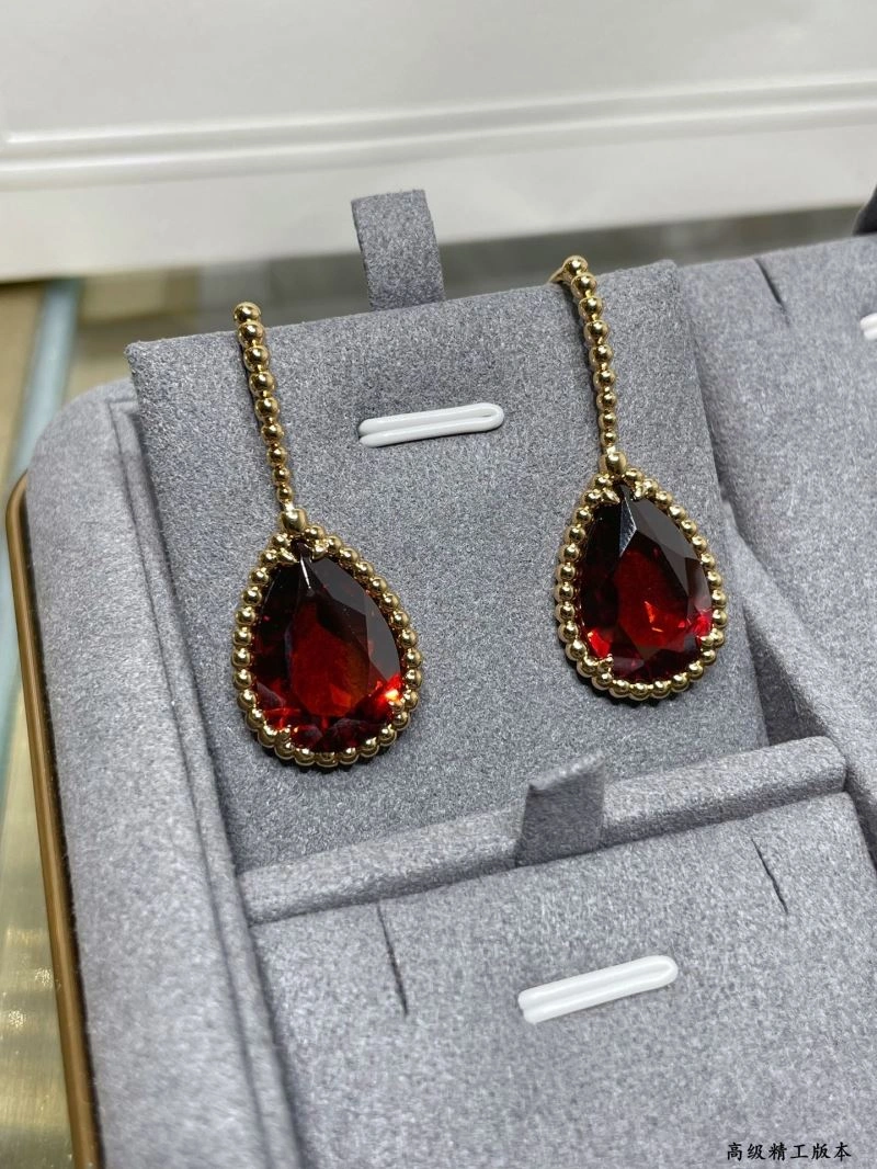 Packable Boucheron Earrings 212427