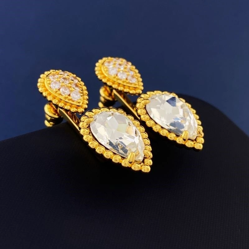 Timeless Boucheron Earrings 210143