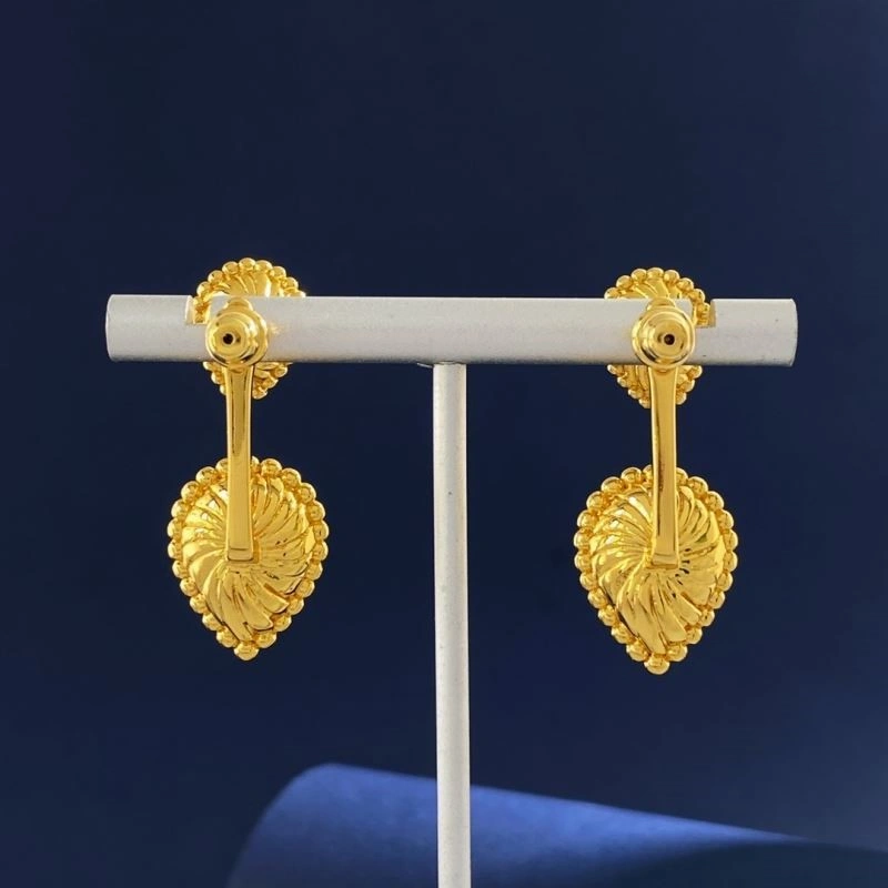 Timeless Boucheron Earrings 210143