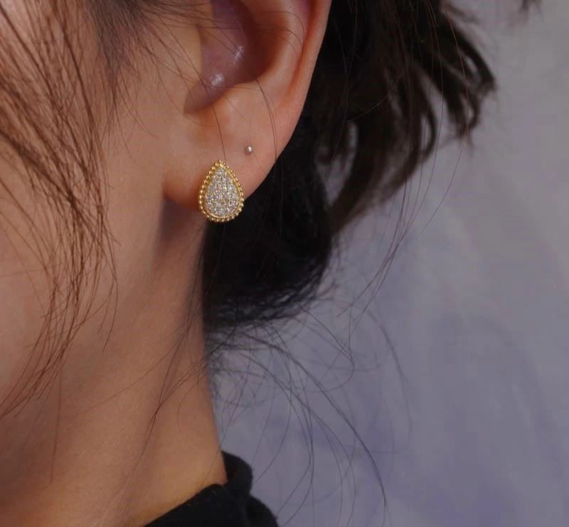 Timeless Boucheron Earrings 210148