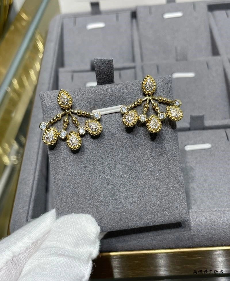 TimelessDesign Boucheron Earrings 210139