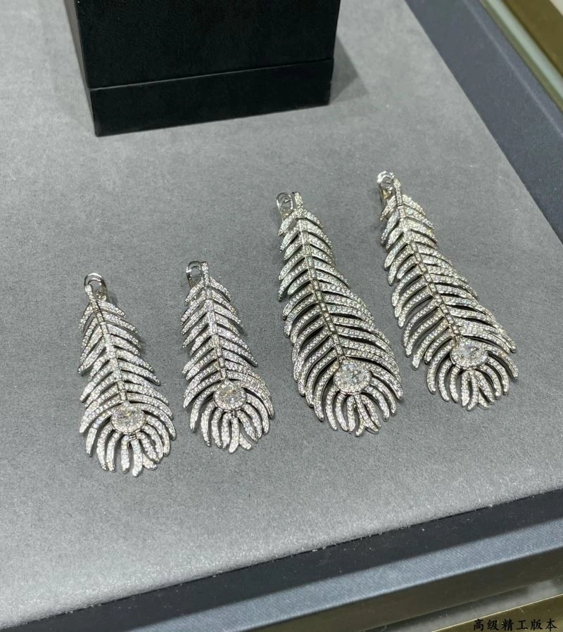 Boucheron Earrings Flexible 210147
