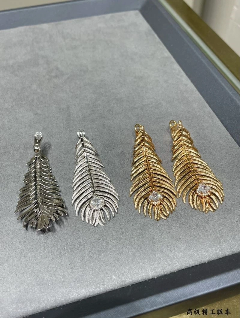 Boucheron Earrings Trendsetting 210120