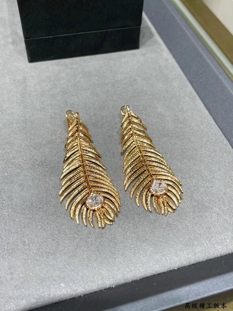 Boucheron Earrings Trendsetting 210120