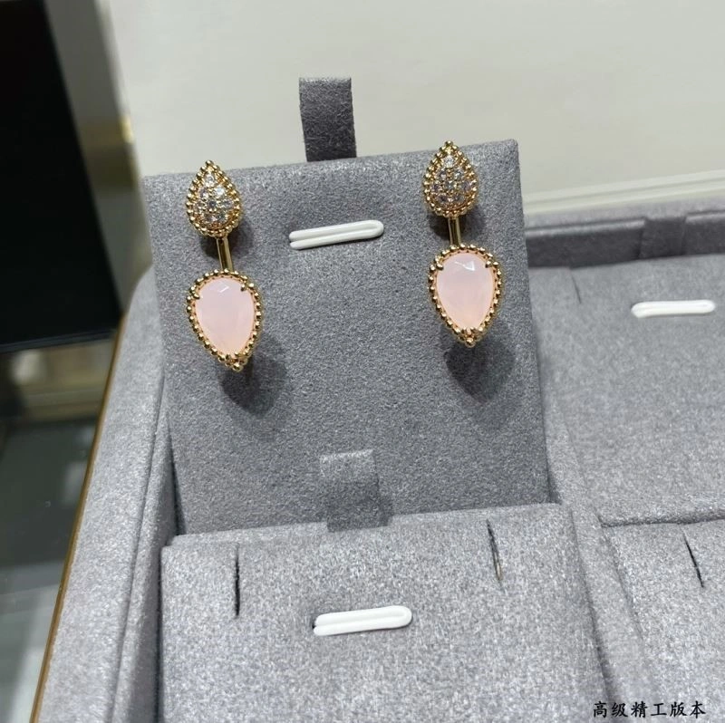 Boucheron Earrings WaterResistant 210159