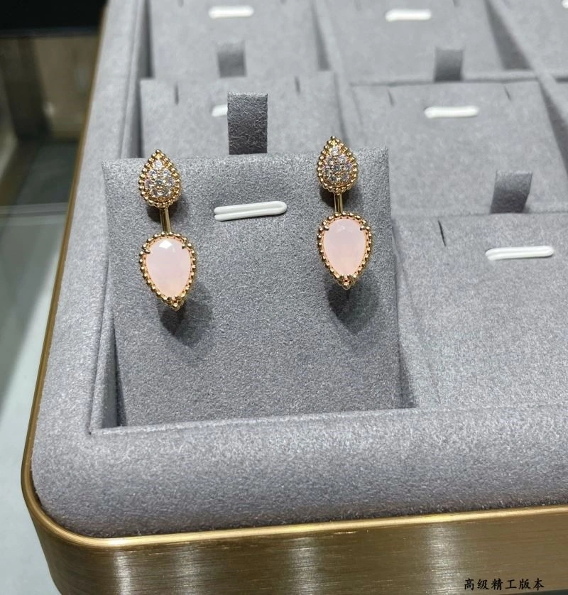 Boucheron Earrings WaterResistant 210159
