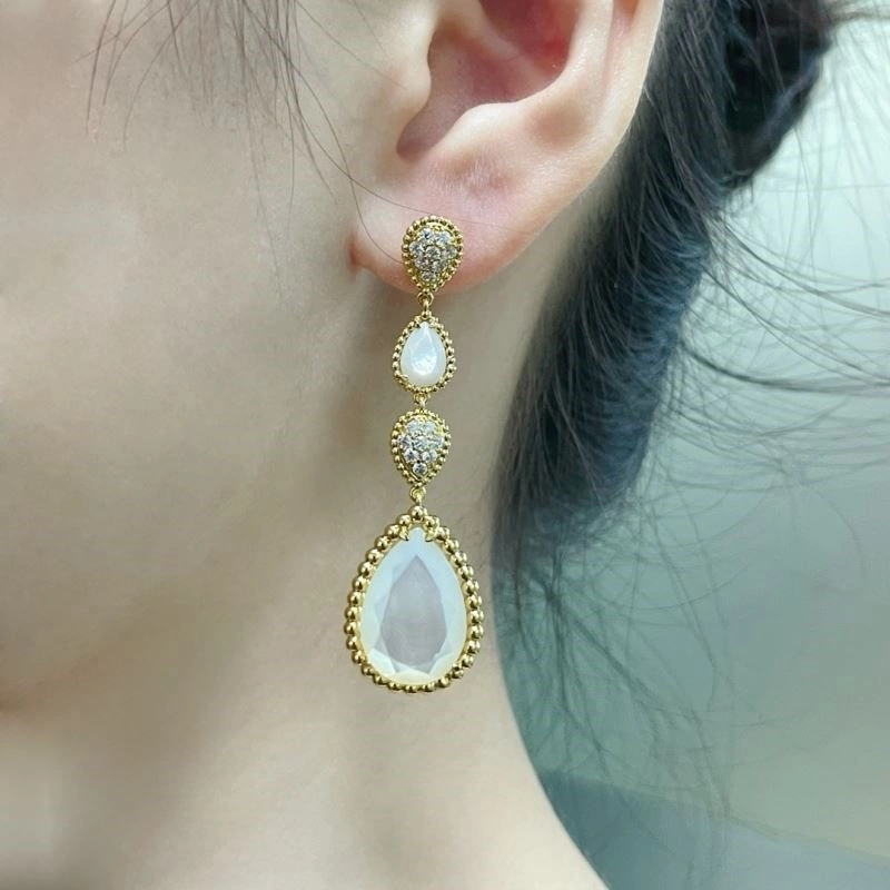 Breathable Boucheron Earrings 210119