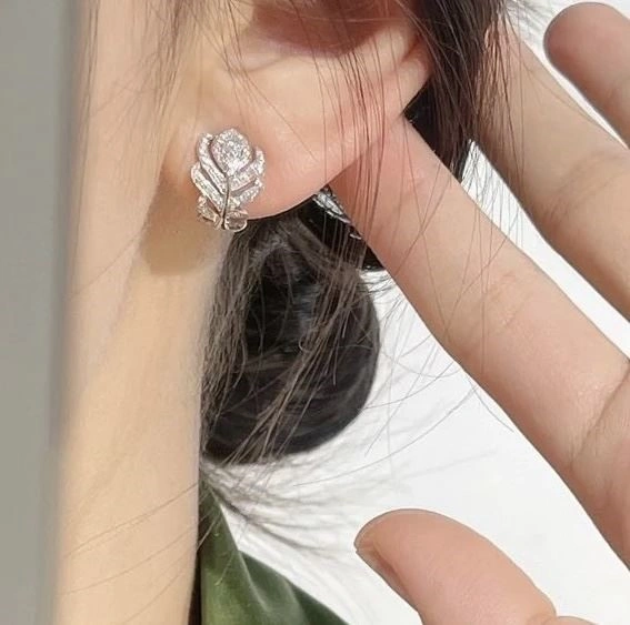 Chic Boucheron Earrings 208858