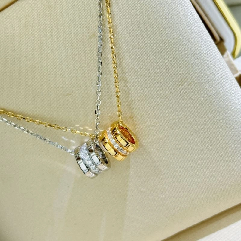 Boucheron Necklaces Packable 214672