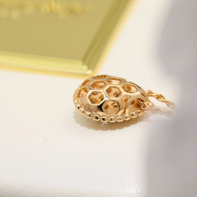 Bright Boucheron Necklaces 214345