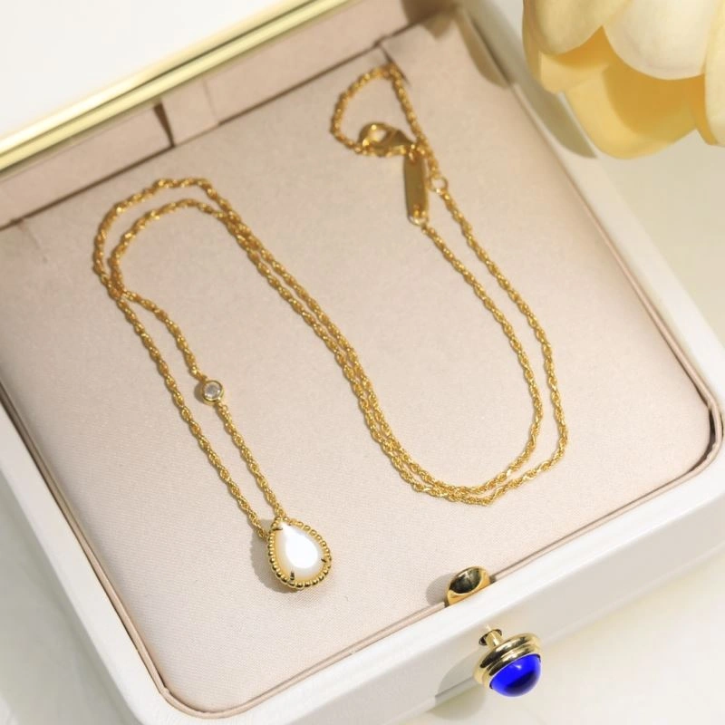 Boucheron Necklaces SmoothTexture 214415