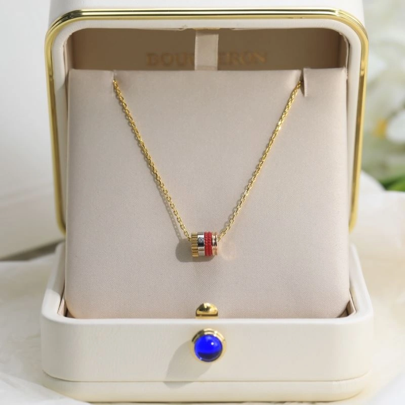 Boucheron Necklaces Timeless 213124