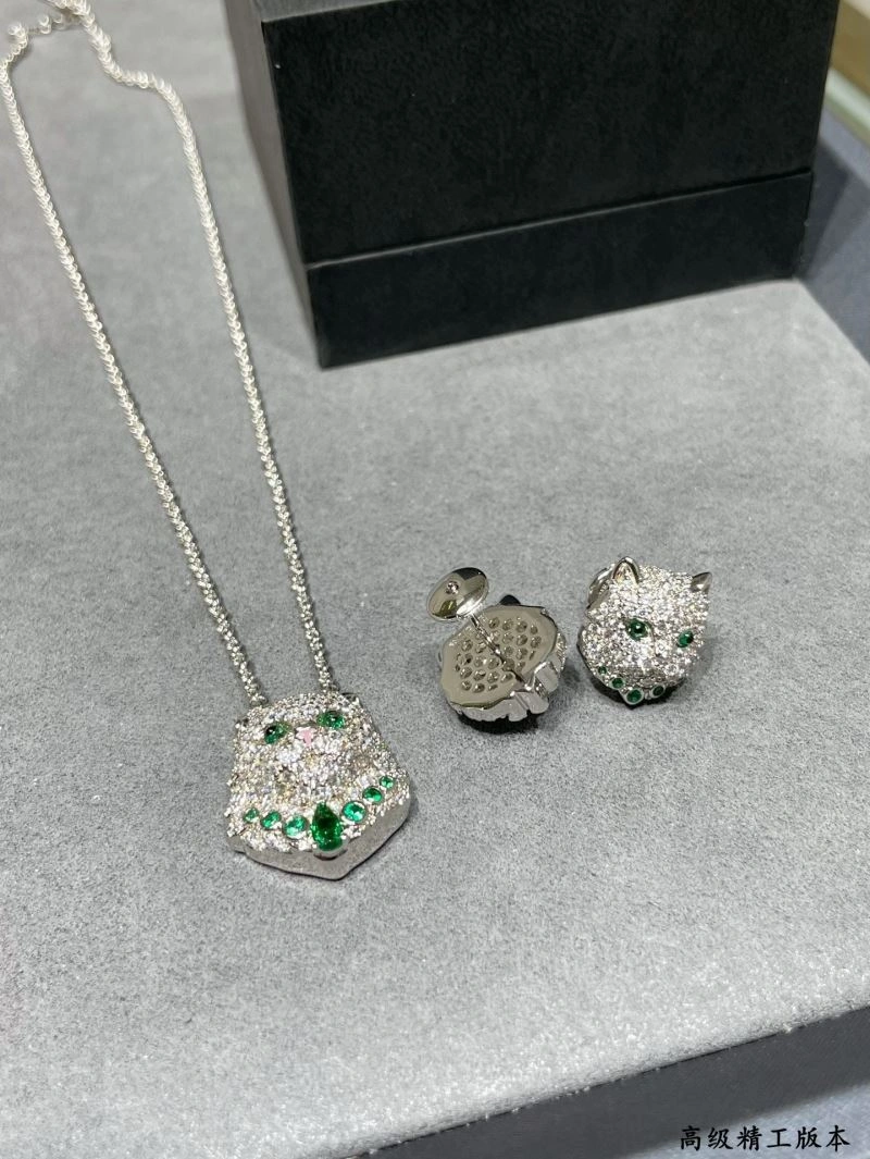 WaterResistant Boucheron Necklaces 212657