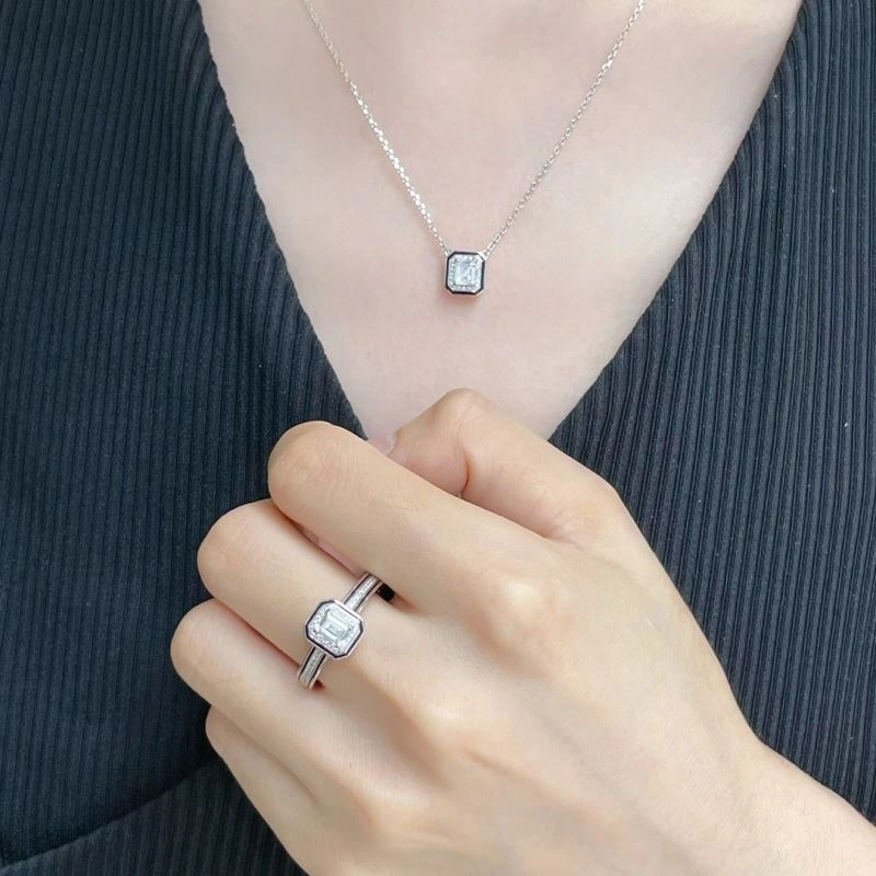 Tailored Boucheron Necklaces 212391