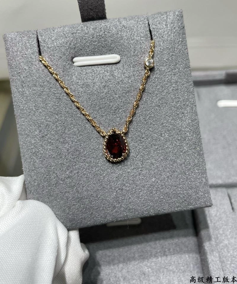 NewStyle Boucheron Necklaces 212374