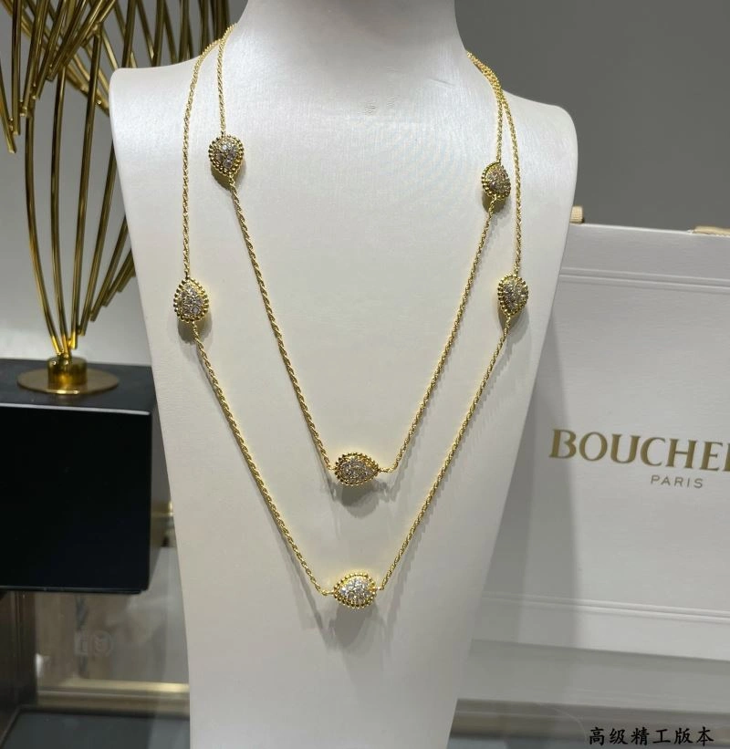 Boucheron Necklaces Classic 212372