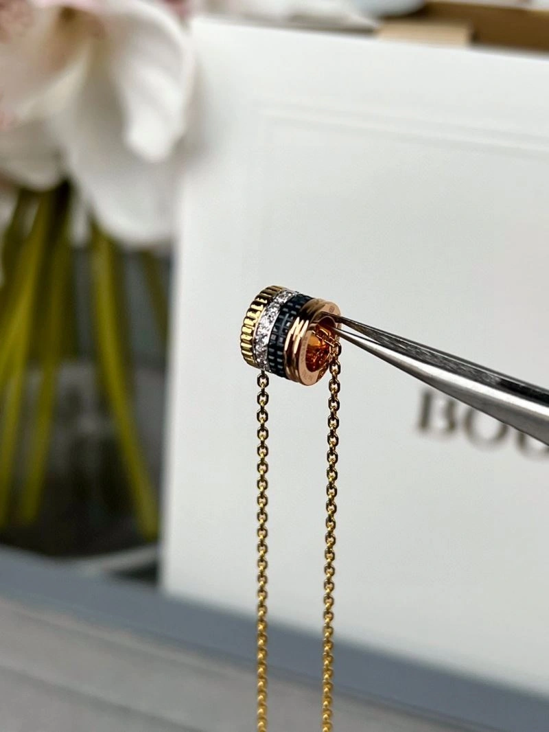 Efficient Boucheron Necklaces 212380
